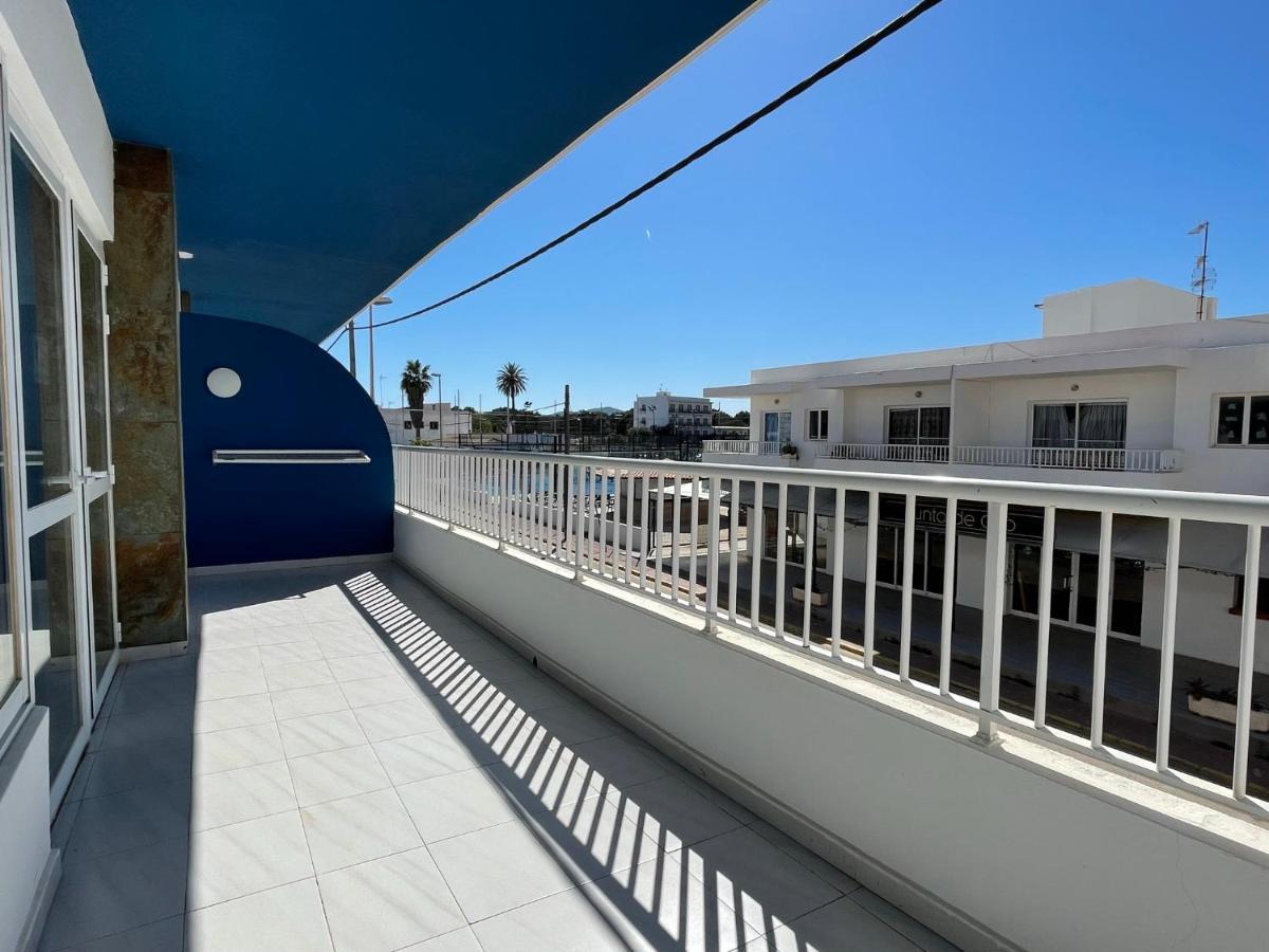 Apartamentos Cel Blau Santa Eularia des Riu Exterior photo