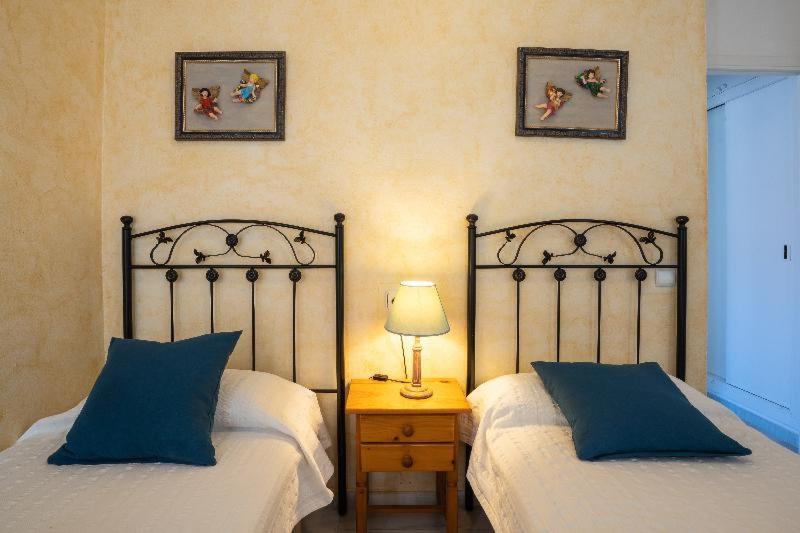 Apartamentos Cel Blau Santa Eularia des Riu Room photo